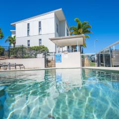 Ocean Breeze, Beach Access, Pool and Free Parking