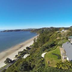 The Pah - Stay Waiheke