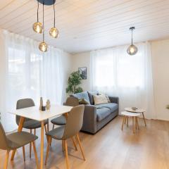 Mountain view with balcony and free parking