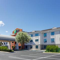 Holiday Inn Express & Suites Jacksonville - Atlantic Beach by IHG