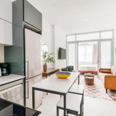 317-2B Brand New Modern 1BR Union Square WD in Unit