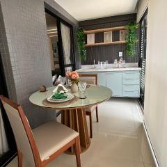 Apto charmoso com varanda gourmet prox Barra