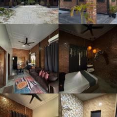 Nizana House Homestay