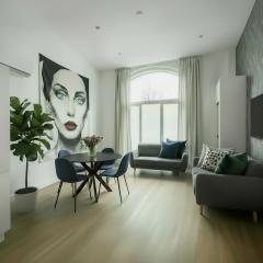 Stylish Ground Floor Apartment 1BR Sofa Bed