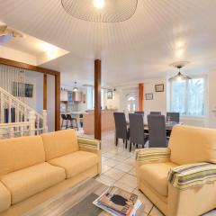 800m plage - grande maison pour 6 avec billard