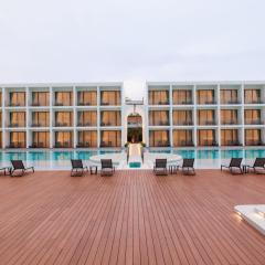 Patong Beach Hotel by See2Sea