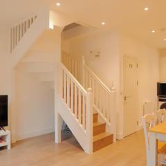 BEAUTIFUL 2 BEDROOMS FLAT close to KING CROSS