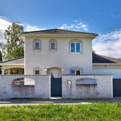 Belle Maison-St Exupéry- Groupama stadium-Viarhona-T3