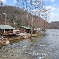Tuck River Magic - 6 Waterfront Homes, Fish, Hike, and Mountain Views!