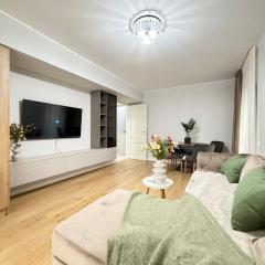 Luxury Glam Apartments Unique Building near Palas