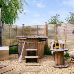 Poppie's Shepherd Hut - Uk50227