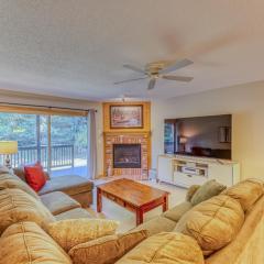 S42 Well appointed Bretton Woods Condo with Deck, Fireplace & Easy Access to Area Activities