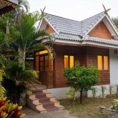 บ้านกูรูรีสอร์ท