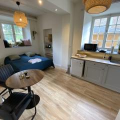 Modern Studio 3 in Historic Abbey