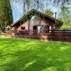 Lady Galloway 27 with Hot Tub