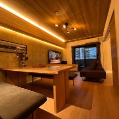 ザ サウンドクレスト五条駅前25 The Sound Crest Gojo-Ekimae