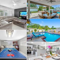 Luxury Heated Salt Pool House in Perfect Location