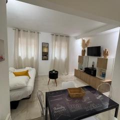 Frontière de Monaco - Joli deux pièces - FD