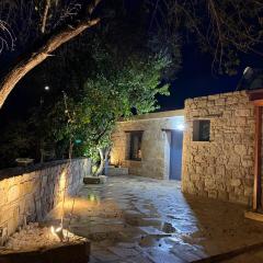 'I Elea' Village House with Courtyard