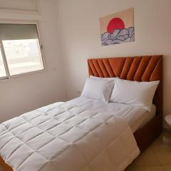 Peaceful Beach House - Near Grand Stadium