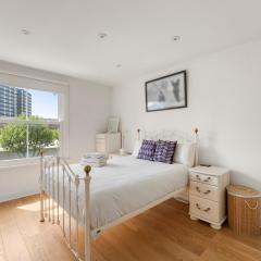 Spacious 1 Bed Maisonette in Camden by Amber Stays, Perfect for Long Term Stays, Sleeps 4