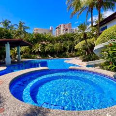 La Flor beach Condos