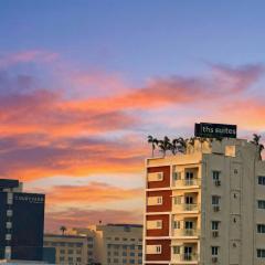 THS Suites - Luxurious 2 BHK AC apartments with Tirumala Views - Near Marriott, Taj and ITC 5 star hotels - Walkable to PS4, A2B, Orion, Starbucks cafes - Close to Thiruchanur and Alipiri flyover