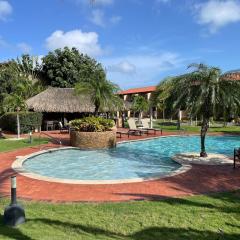 Amazing 2-Bedroom Townhouse near Eagle Beach