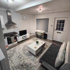 Lovely 1 Bed apartment available