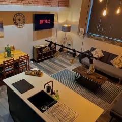 Spacious City Centre Apartment With Free Parking