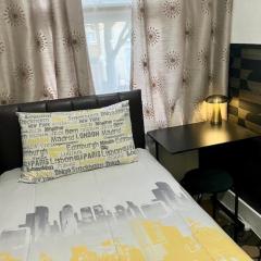 Comfy rooms. Shared East London Homestay.