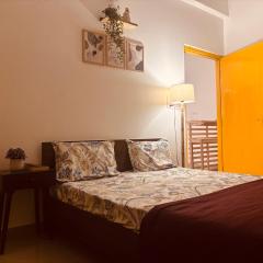 Stylish Private Room Kitchen Central Varanasi