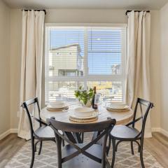 NEW Modern Interquest Stay - King Bed - Balcony