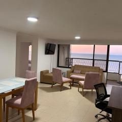 R11 Riohacha lindo, cómodo y seguro apartamento con balcón mirando el mar