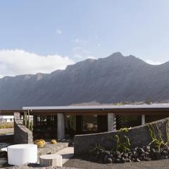 Canaryislandshost I Nativo