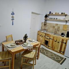 Apartament duplex pentru 3-4-5 persoane, Free parking, Self checkin, zona linistita