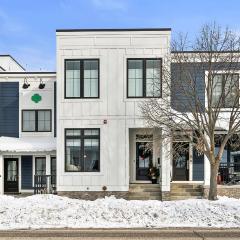 Luxury Living in downtown Grand Haven - Rooftop Deck