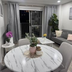 Charming & Cozy Apartment in the Heart of Auckland - 2 bd-2 bth-free carpark
