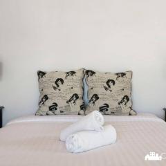 Family Home with Pool and Garden