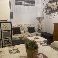 Studio rénové résidence privé proche de toutes commodités et loisirs, Place parking inclus