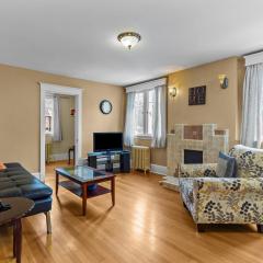 Midstream Executive 2BR Wi-Fi Parking