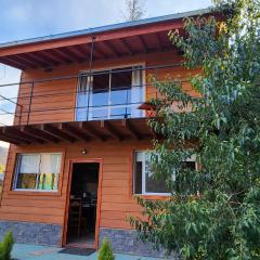 Casa entera con balcón y patio propio "altos del Rio Azul"