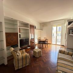Brera Elegant Apartment - Via San Marco View