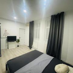 RentHouse ApartHotel Room #12