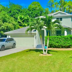 Peaceful Naples Gateway