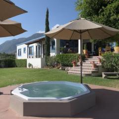 ANANA Casa de los Suenos - Villa with Thermal Water and Views