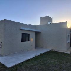 Hermosa Casa Moderna en el Mirador del Lago