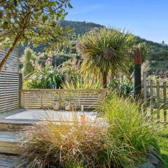 Brook Beauty - Nelson Holiday Home