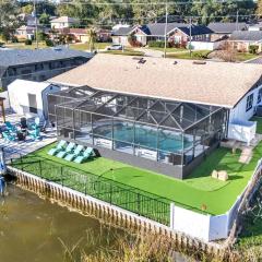 Lake, Pool, HotTub, Game Room, 8 Beds, Sleeps 17