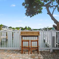 Waterway Vista Suite Pet Friendly Boat Dock